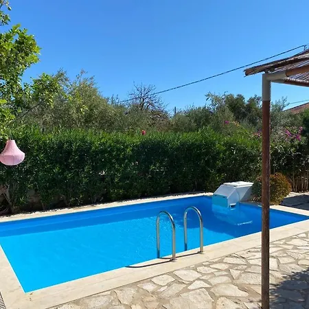 Valory's - The Tower Villa