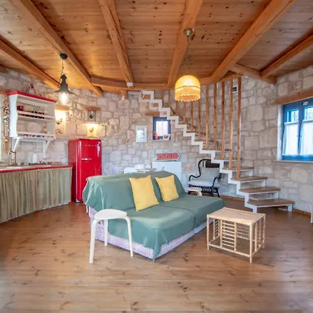 Valory's - The Tower Villa