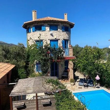 Valory's - The Tower Villa *