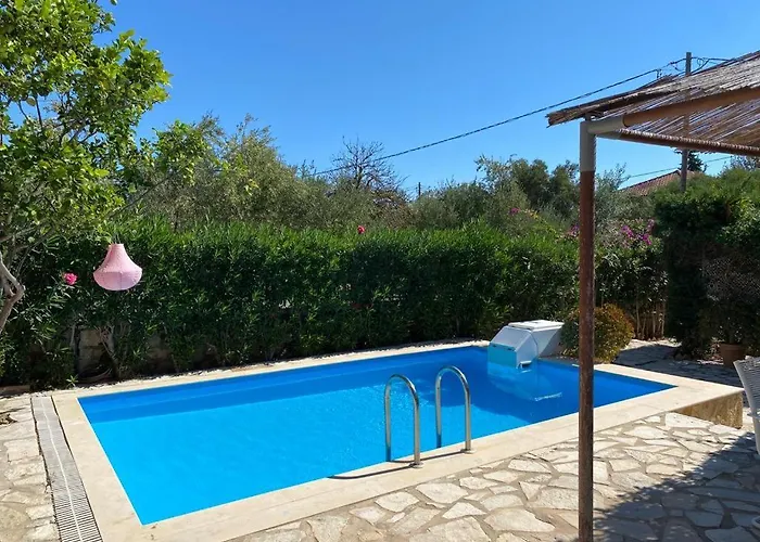Valory's - The Tower Villa